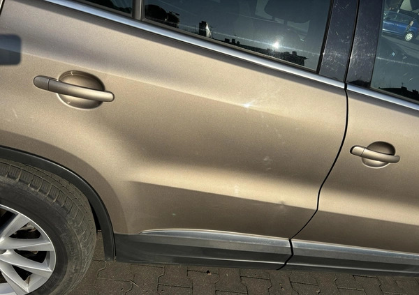 Volkswagen Tiguan cena 67900 przebieg: 147000, rok produkcji 2015 z Łódź małe 92